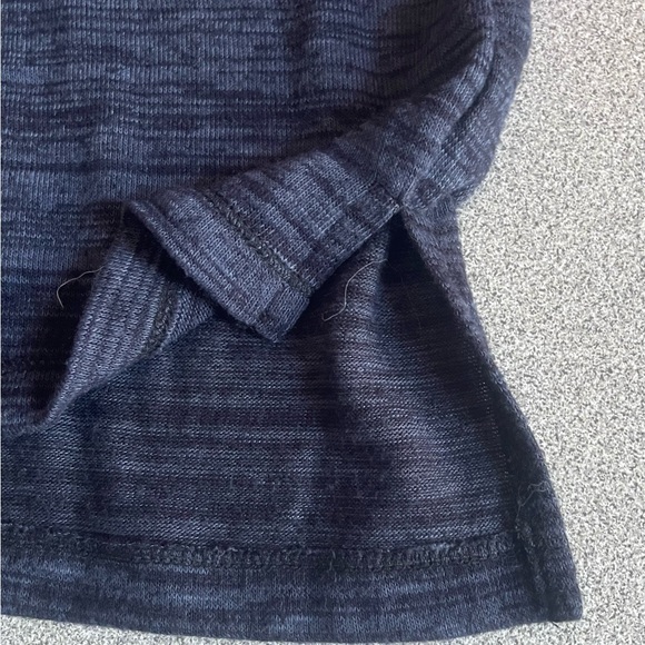Cleo Blue & Black Heathered Light Knit Top Size Medium - Picture 5 of 13